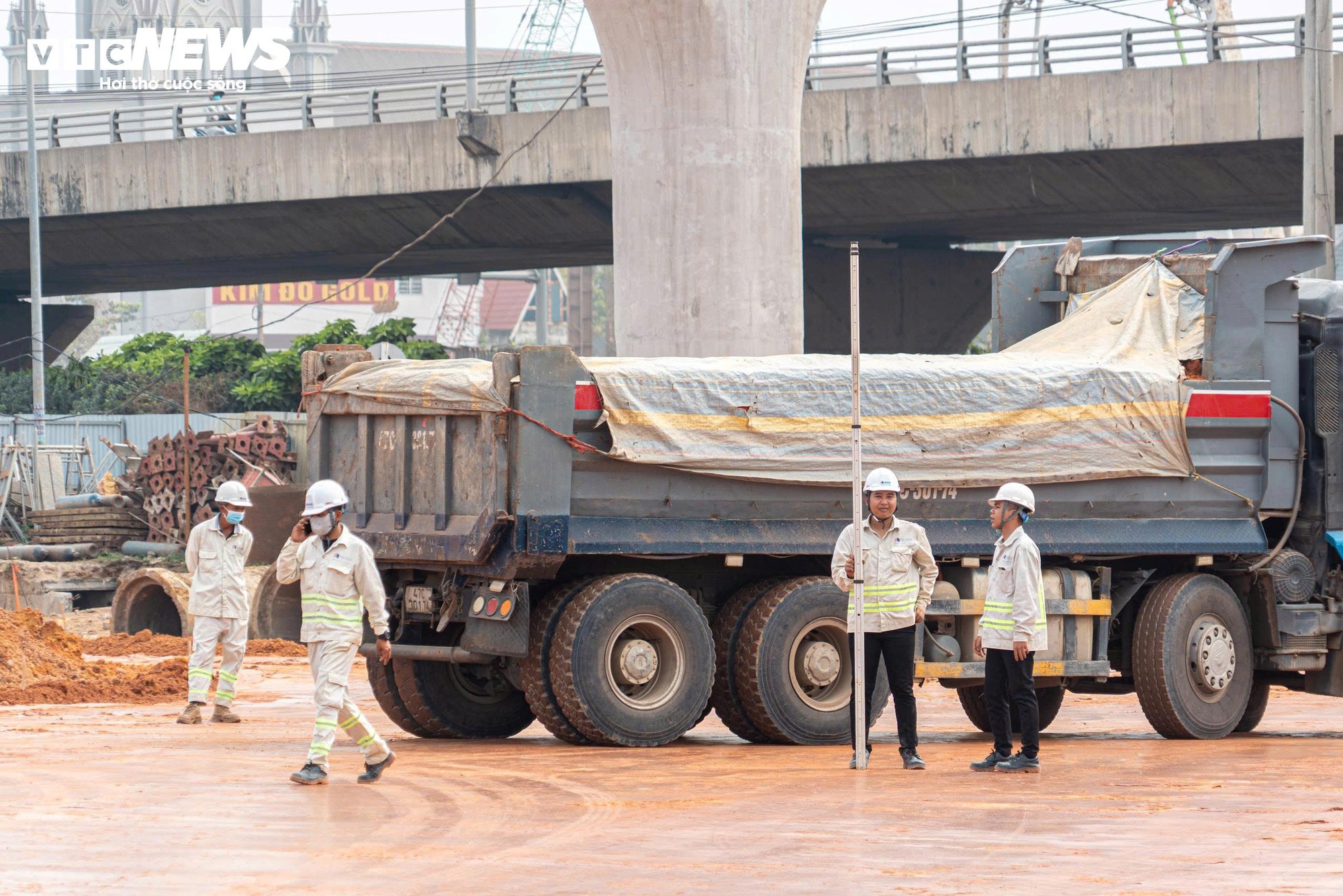 Đại công trường nút giao Tân Vạn chạy nước rút cuối năm - Ảnh 7