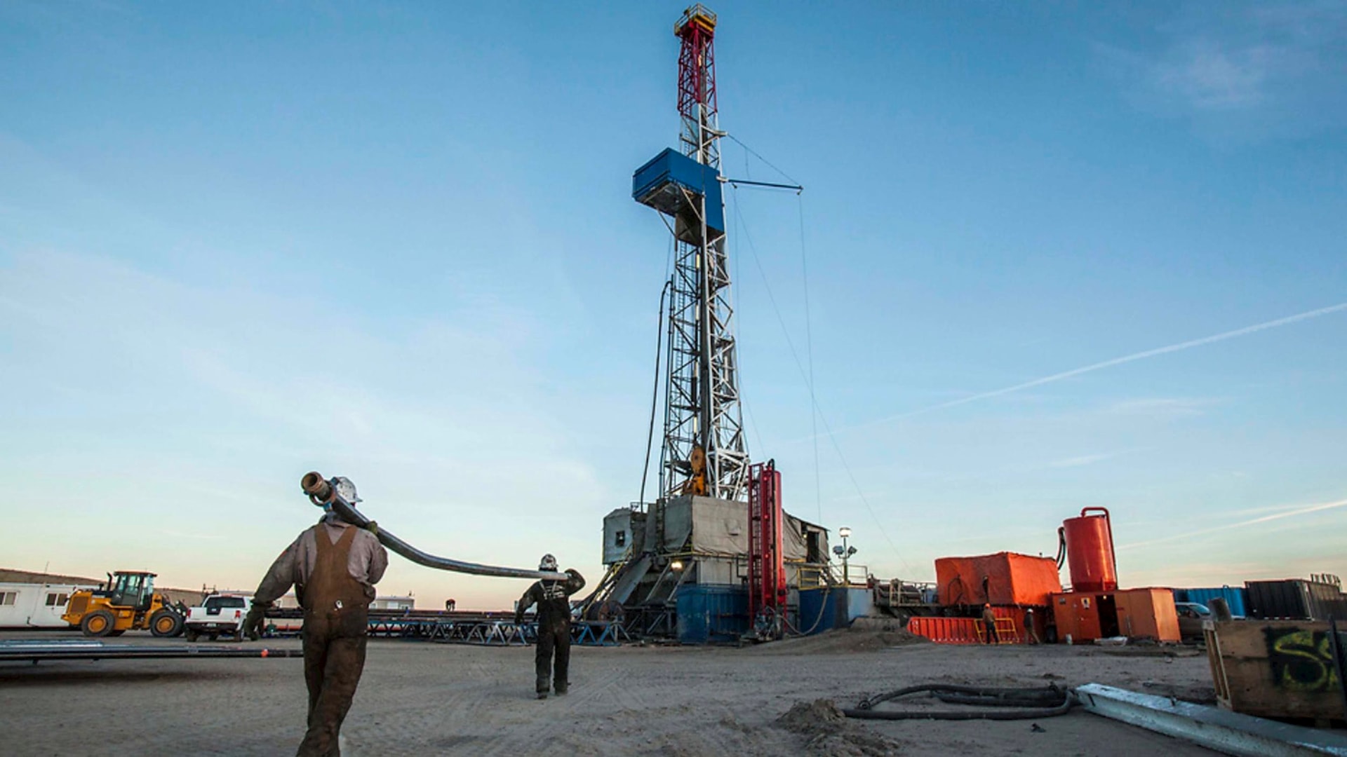 Khoan sâu xuống lòng đất, phát hiện mỏ dầu khí trữ lượng hơn 1,6 tỷ thùng, 28 nghìn tỷ feet khối khí tự nhiên - Ảnh 1