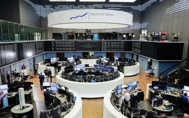 Chứng khoán thế giới lập kỷ lục đầu năm 2026 - Ảnh 1