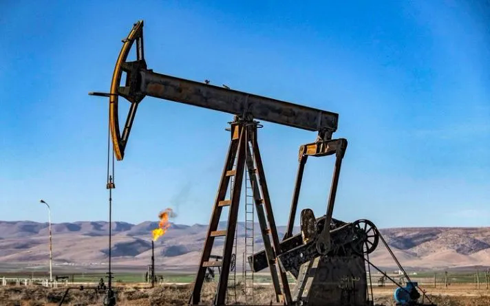 Giá dầu có thể xuống dưới 60 USD/thùng trong năm 2026 - Ảnh 1