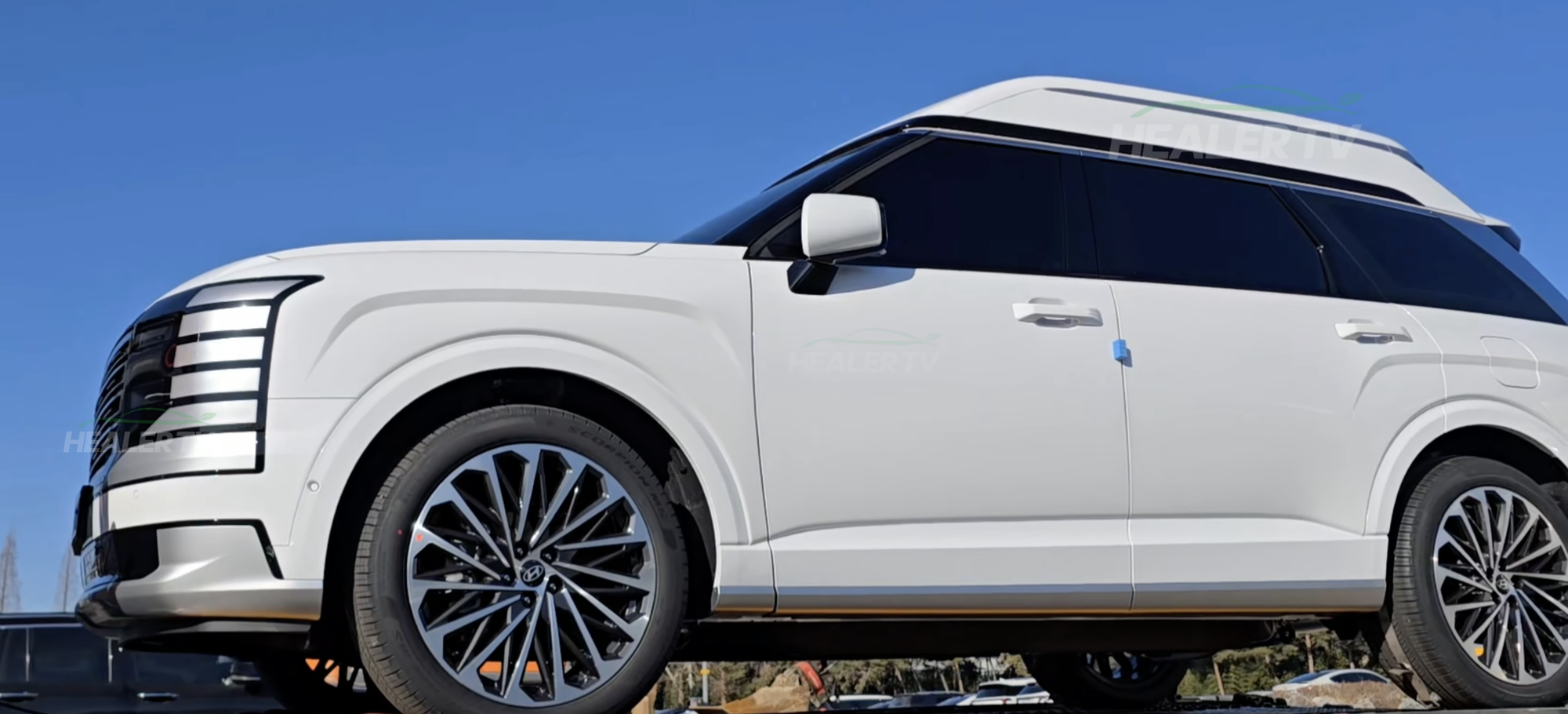 Hyundai Palisade lộ thiết kế mới cho ‘chủ tịch’: Nóc cao như Carnival bản đắt nhất tại Việt Nam, ghế thương gia, màn hình gắn trần xịn sò - Ảnh 2