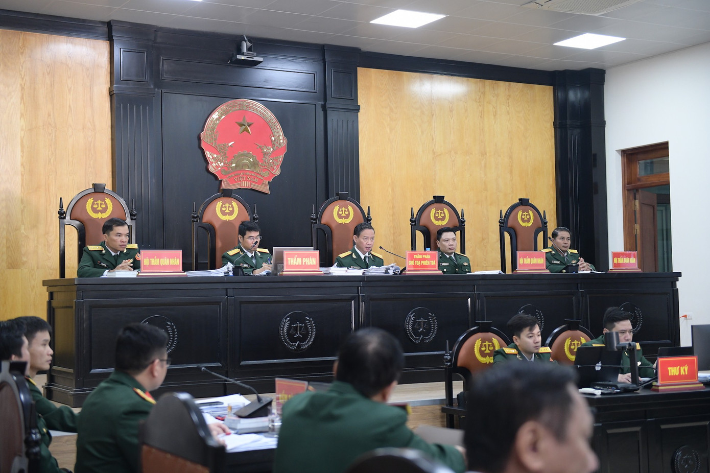 Vì sao toà ‘bác’ đề nghị muốn bán cổ phần công ty để bồi thường của Chủ tịch tập đoàn Phúc Sơn Nguyễn Văn Hậu? - Ảnh 2