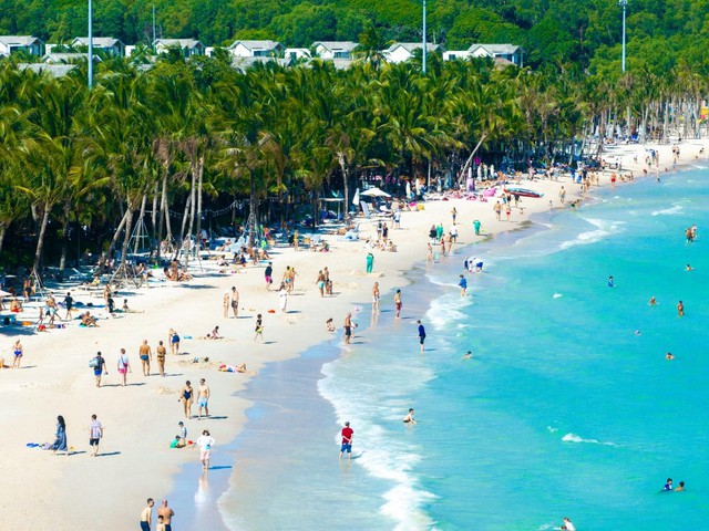 Phú Quốc: Từ hòn đảo biệt lập đến đô thị mang tầm vóc toàn cầu - Ảnh 1