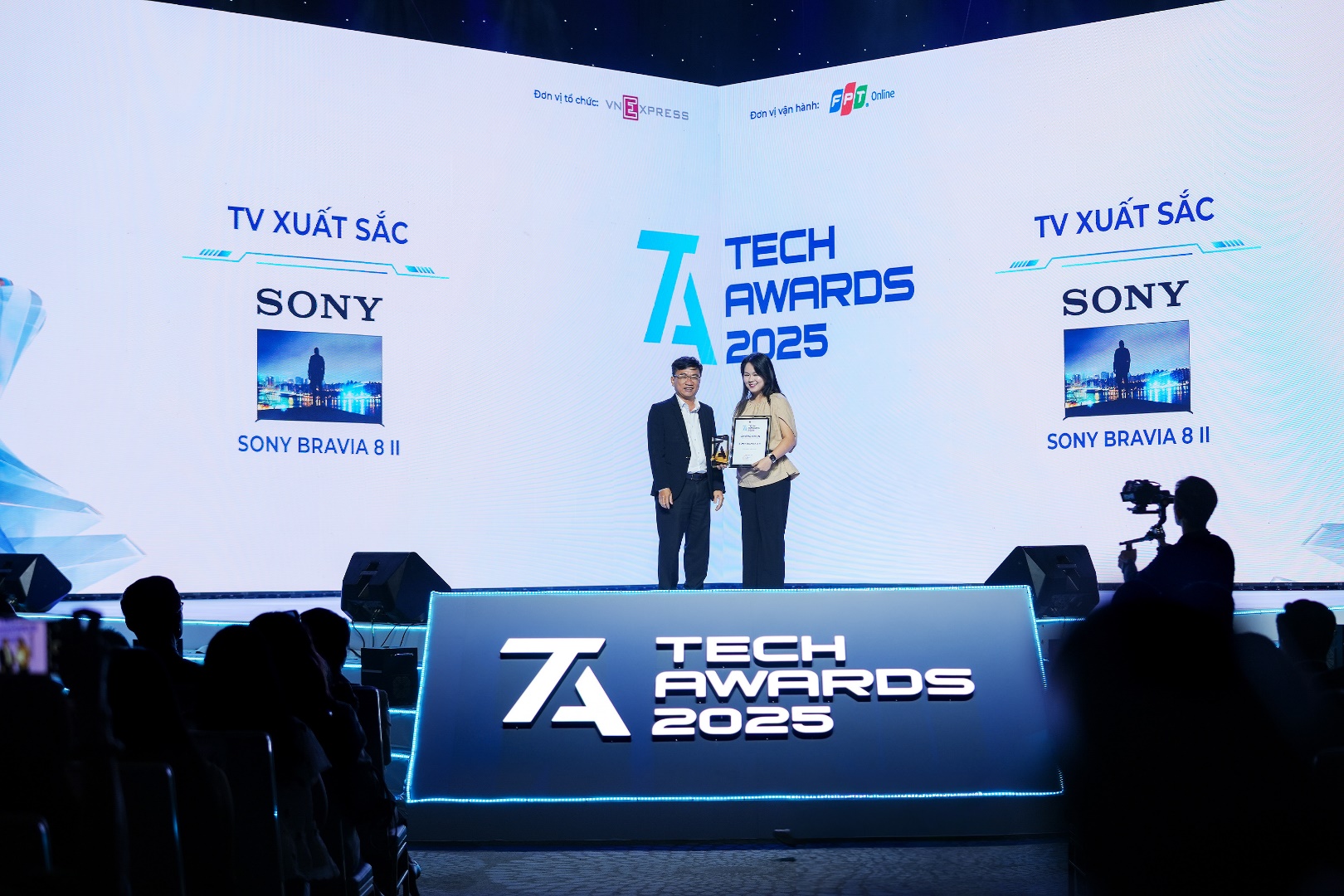 SONY BRAVIA 8 II được vinh danh “TV Xuất Sắc” tại Tech Awards 2025 - Ảnh 1
