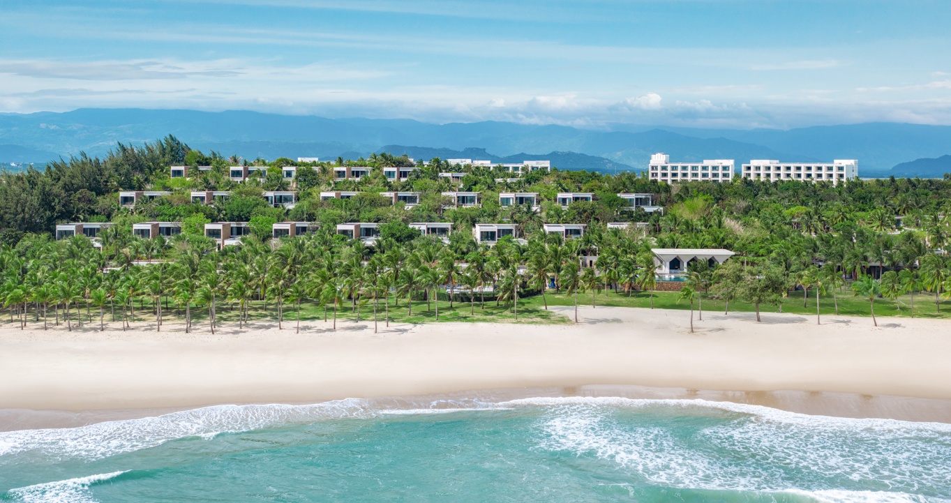 JW Marriott Cam Ranh Bay Resort & Spa do SonKim Land phát triển được vinh danh tại International Property Awards - Ảnh 1