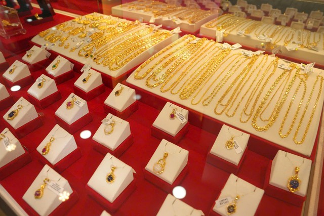 Thực hư chuyện "mua vàng trên giấy" tại các thương hiệu lớn: Là rủi ro hay giải pháp thông minh? - Ảnh 1