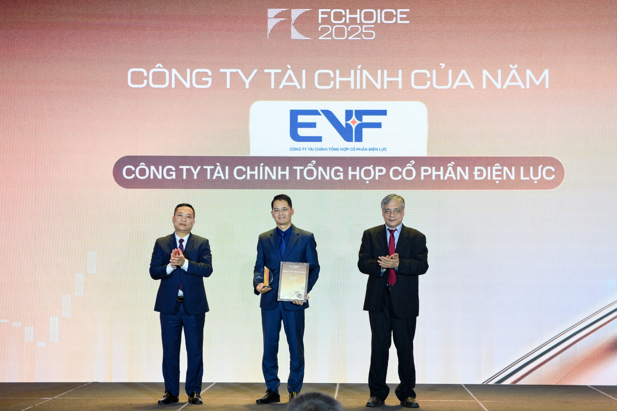 Lễ trao giải FChoice 2025: Vinh danh những thành tựu đầu tiên của Việt Nam trong Kỷ nguyên vươn mình - Ảnh 3