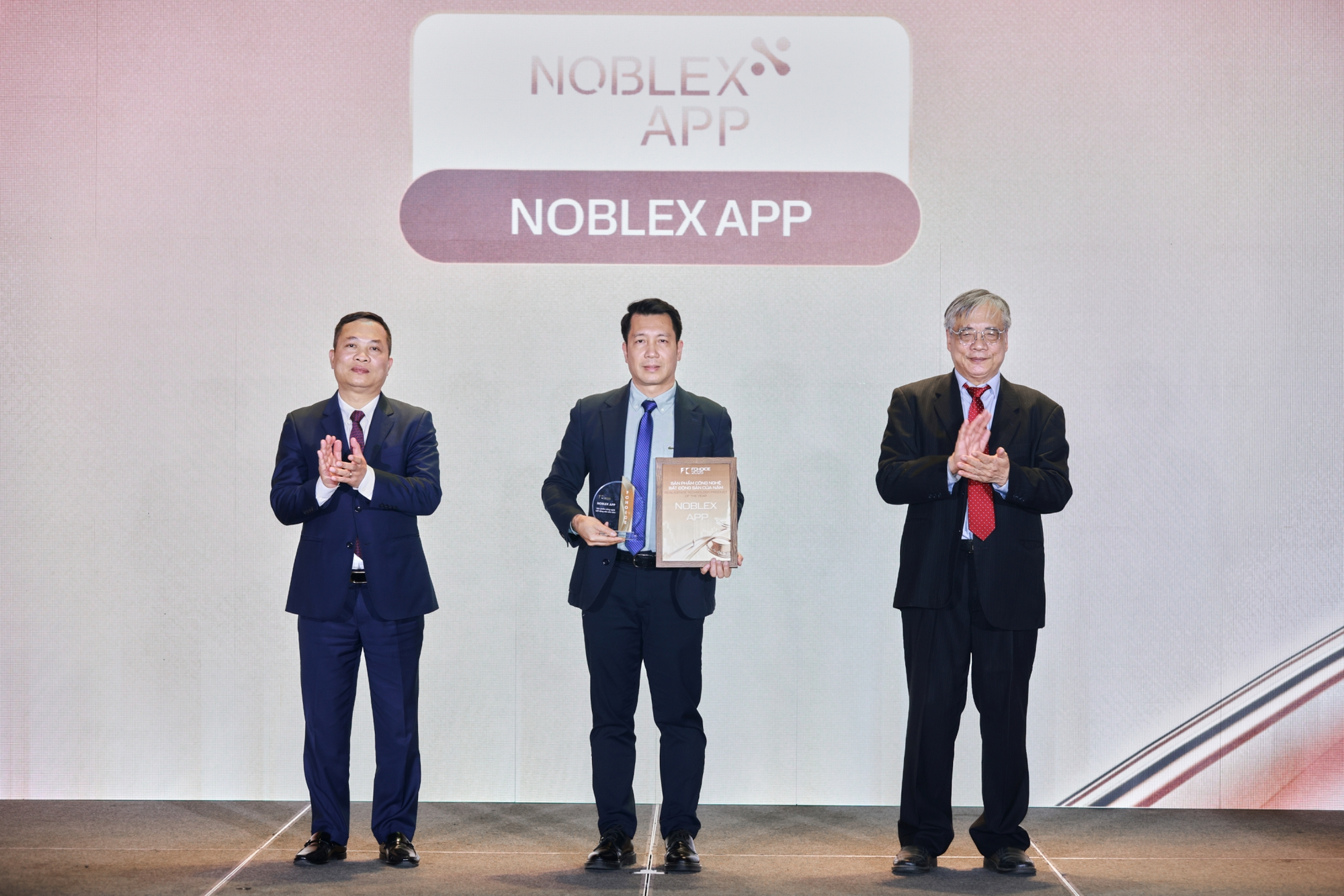 Lễ trao giải FChoice 2025: Vinh danh những thành tựu đầu tiên của Việt Nam trong Kỷ nguyên vươn mình - Ảnh 17