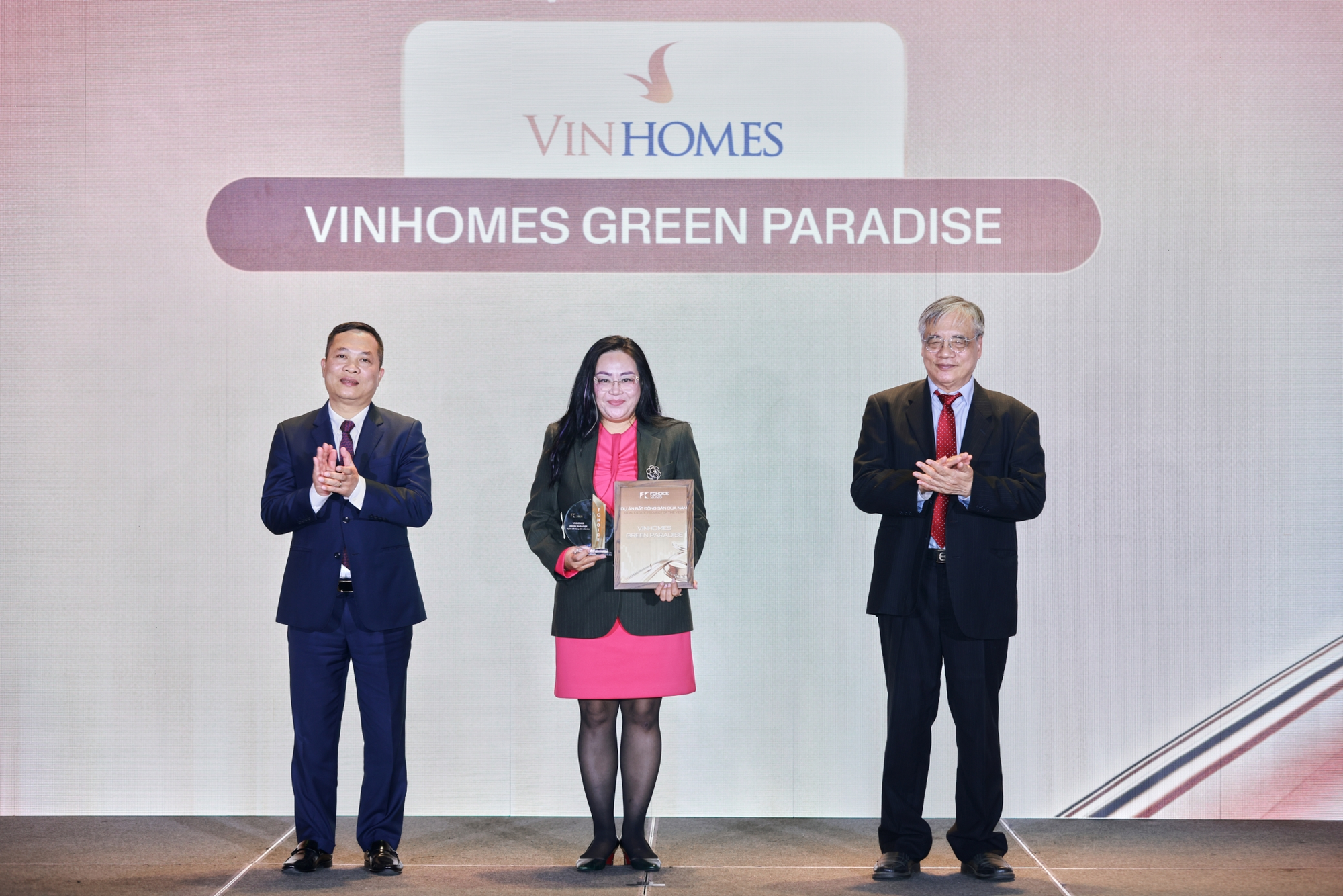 Lễ trao giải FChoice 2025: Vinh danh những thành tựu đầu tiên của Việt Nam trong Kỷ nguyên vươn mình - Ảnh 22