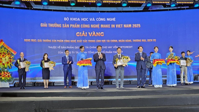 VietCredit tăng trưởng tích cực trong 2025, nhận Giải Vàng Make in Viet Nam - Ảnh 2