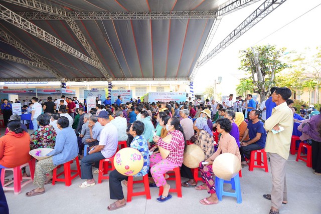 Đẩy lùi đột quỵ từ chăm sóc chủ động: Long Châu triển khai chuỗi chương trình tầm soát miễn phí cho cộng đồng - Ảnh 3