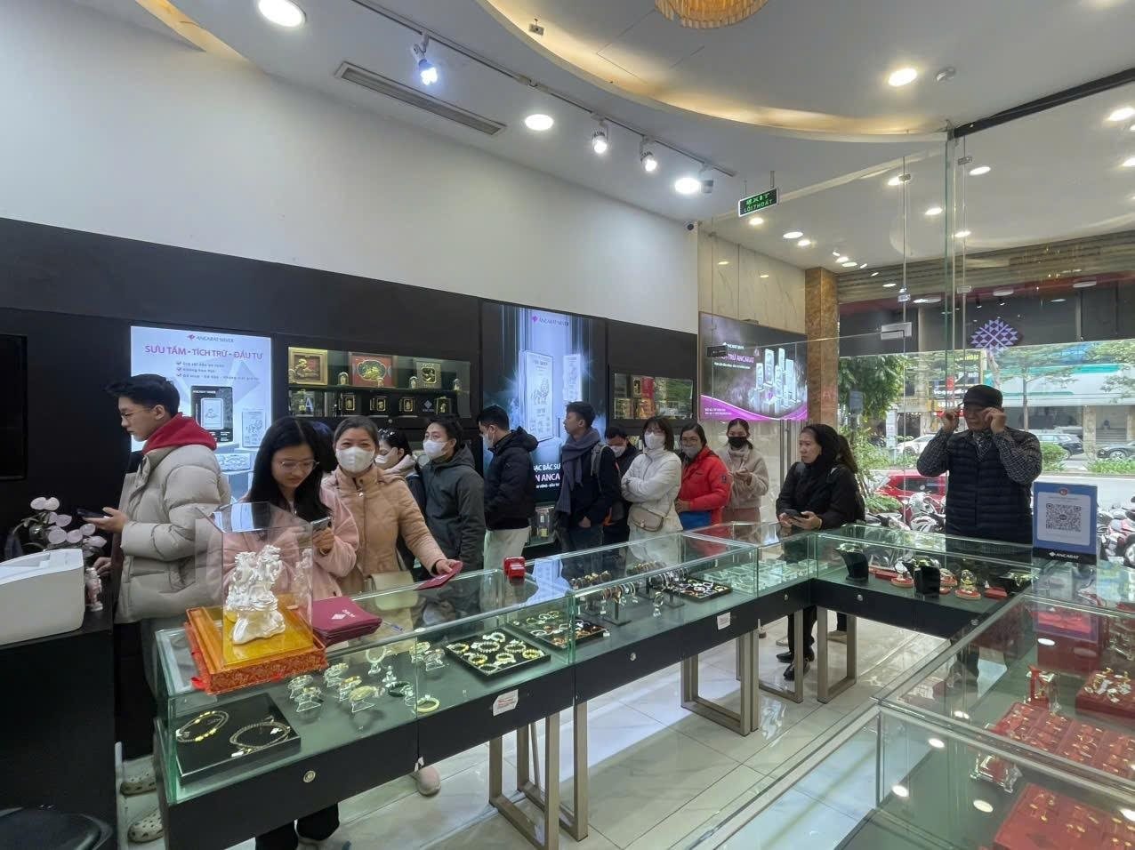 Giá bạc hôm nay 16/1: bật tăng trở lại - Ảnh 1