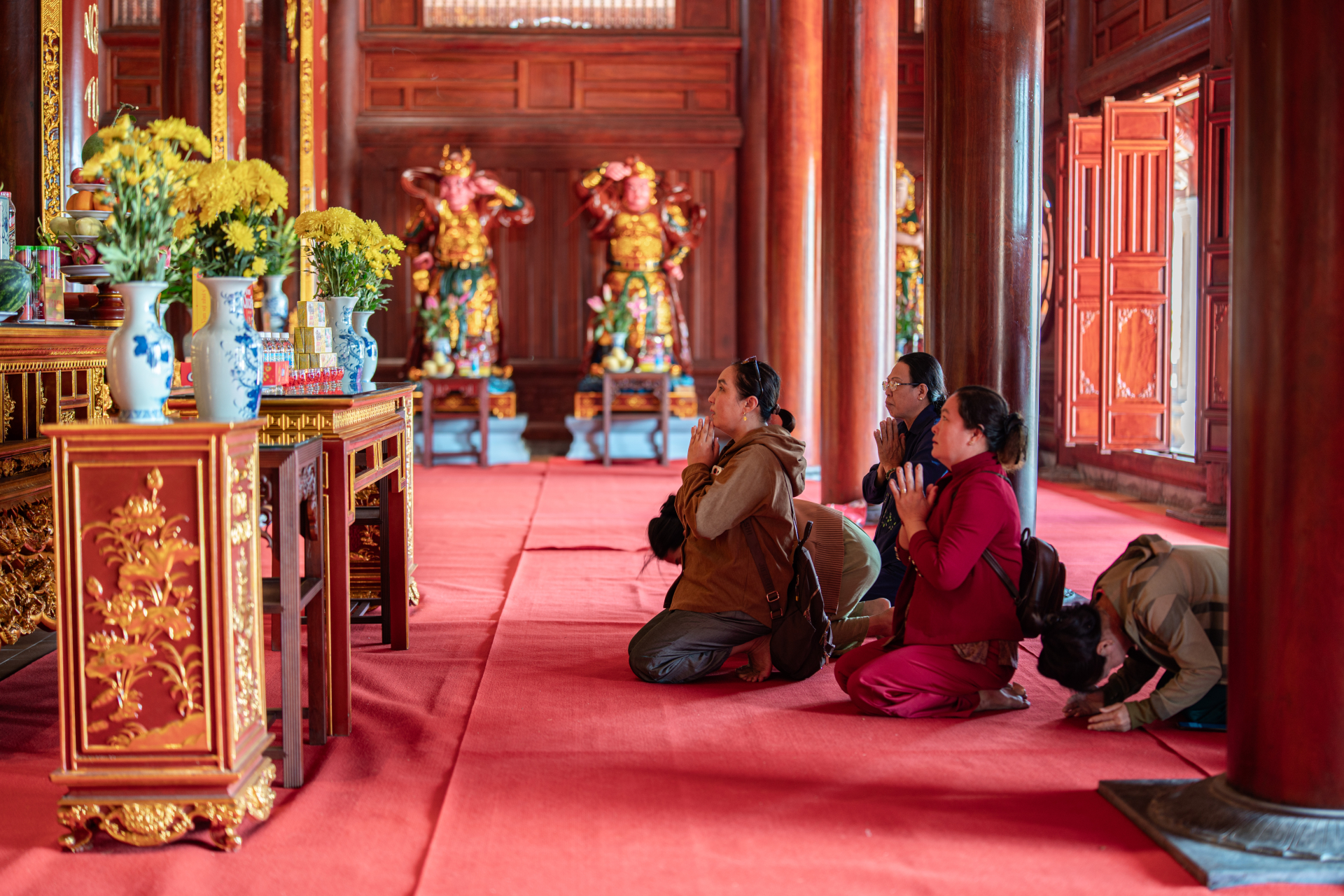 Việt Nam có tiên cảnh: Ngôi chùa rộng 1.000 ha trên núi Chín Khúc - nơi con trai tỷ phú Phạm Nhật Vượng làm lễ Hằng thuận - Ảnh 9