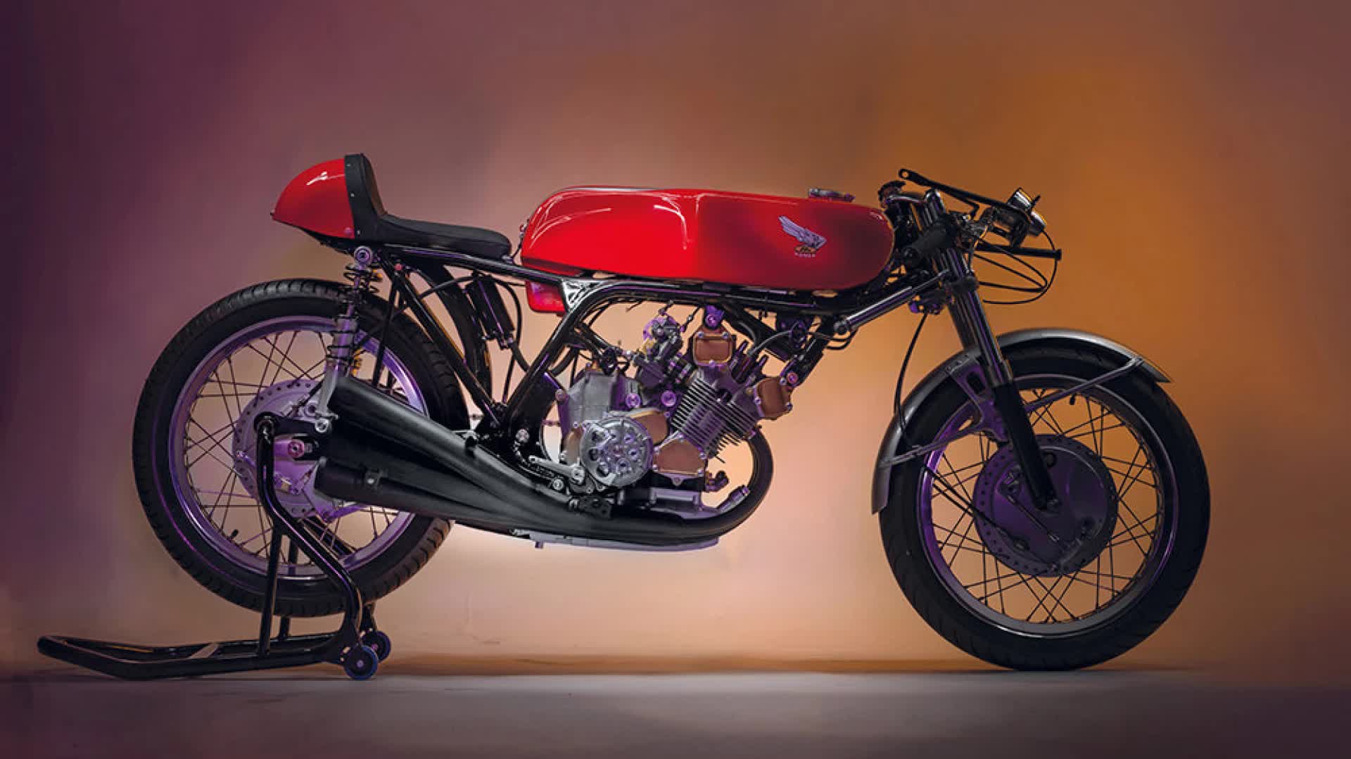 Hai chiếc xe máy 'siêu phẩm' của Honda lăm le xô đổ kỷ lục đấu giá triệu đô - Ảnh 3