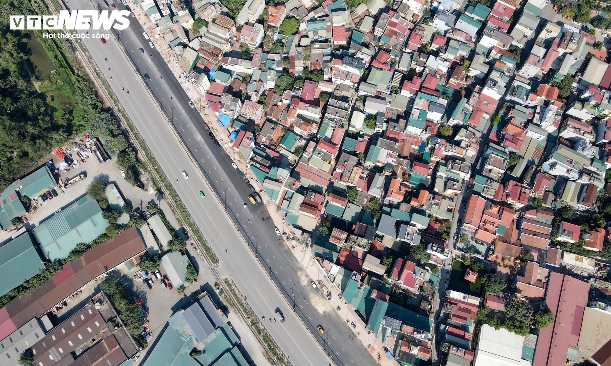 Quốc lộ 1A Văn Điển - Ngọc Hồi thành đại lộ 8 làn xe sau 15 năm - Ảnh 6