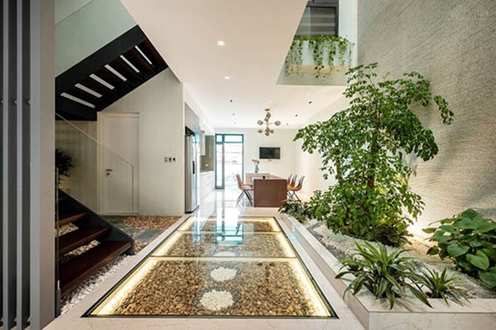 Có nên dùng kính cường lực thay thế sàn bê tông? - Ảnh 2