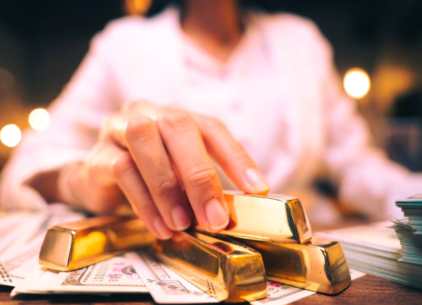 Không phải Trung Quốc, một chủ nợ khác cũng 'xả mạnh' 50 tỷ USD trái phiếu Mỹ, dự trữ thấp nhất trong 5 năm - Ảnh 1