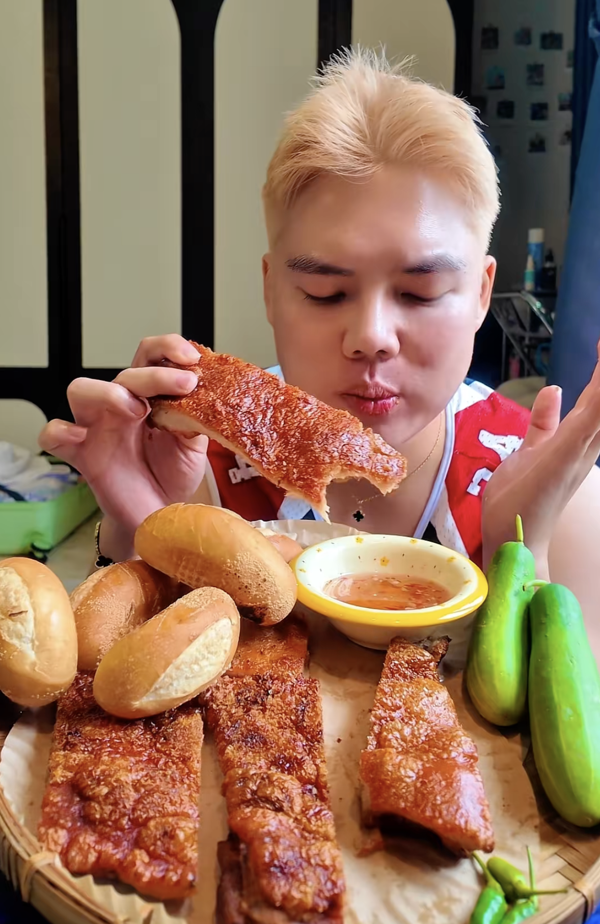 700k một ký heo quay dính nạc hot nhất Việt Nam đầu năm nay, ai ăn xong cũng tiếc đứt ruột! - Ảnh 8