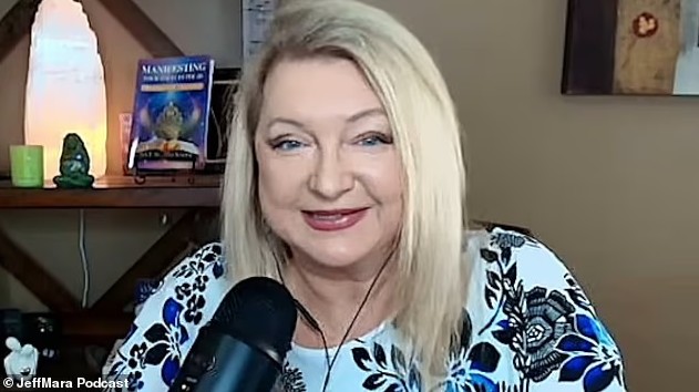 Lời tiên tri đáng lo ngại về năm 2026 của nhà ngoại cảm đã thành sự thật chỉ một tuần sau khi năm mới đến - Ảnh 1