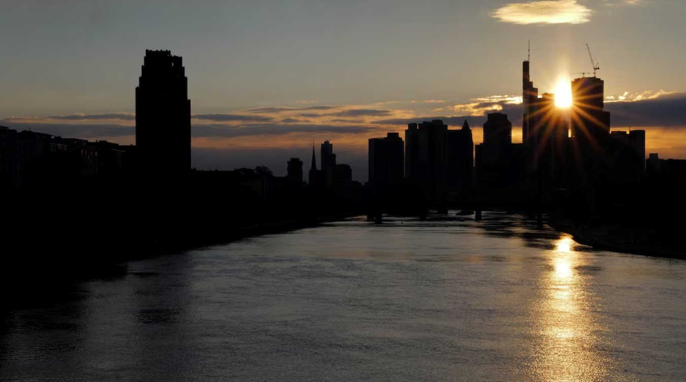 Buồn của nền kinh tế lớn nhất châu Âu: Hơn 17.600 doanh nghiệp sụp đổ chỉ trong 12 tháng, kỷ lục 20 năm chưa từng có tiền lệ - Ảnh 1