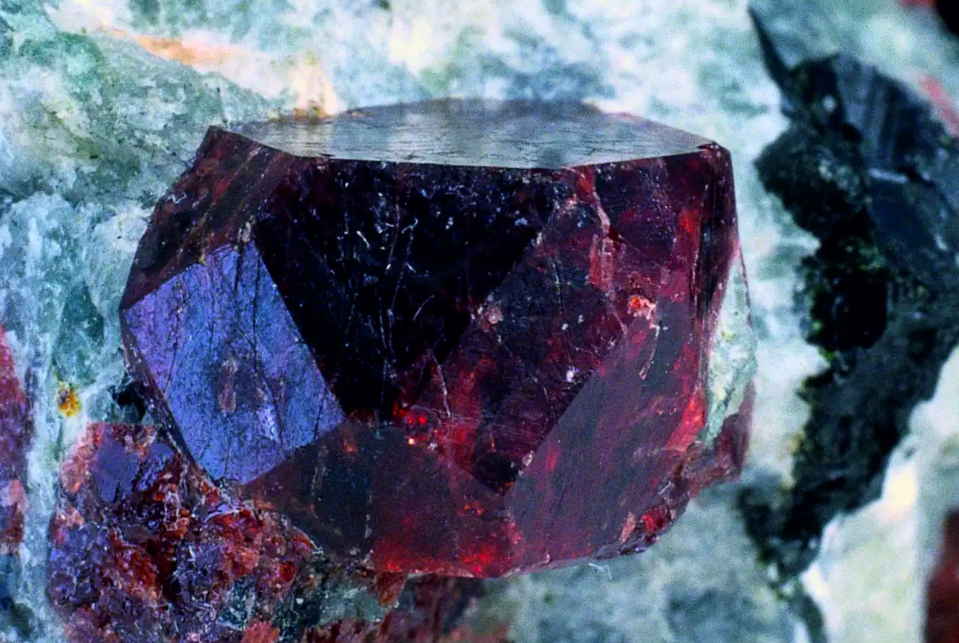 Chuyên gia Mỹ thừa nhận: Kể cả nắm trong tay 36 triệu tấn 'kho báu' trị giá đến gần 20 nghìn tỷ USD, Mỹ vẫn đi sau Trung Quốc - Ảnh 1