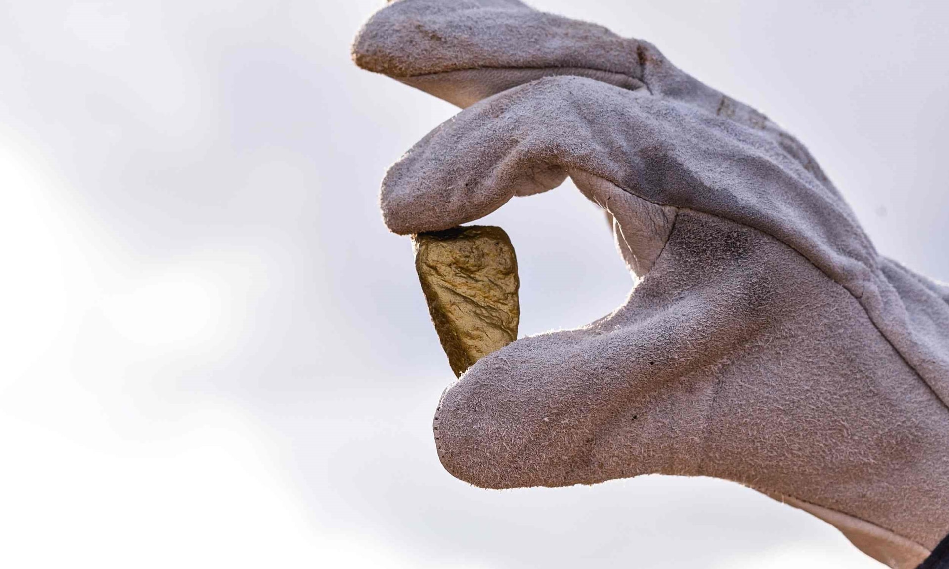 Trung Quốc tuyên bố phát hiện mỏ vàng 1.000 tấn làm rung chuyển thị trường toàn cầu, chuyên gia lắc đầu: Con số chỉ là kỳ vọng - Ảnh 1