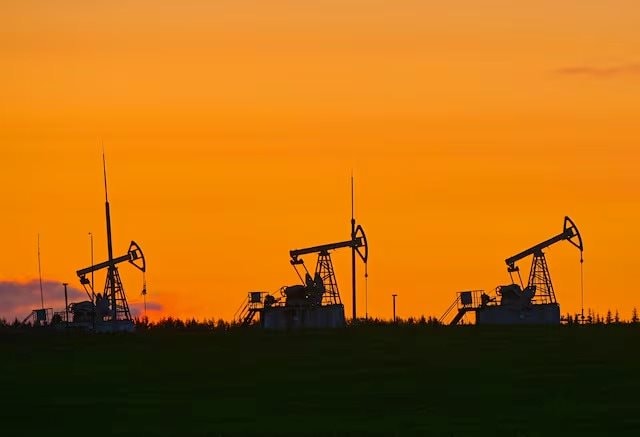 Nhập khẩu dầu Nga giảm sốc 22%, quốc gia BRICS quay lại 'vòng tay' của các đại gia Trung Đông - Ảnh 3