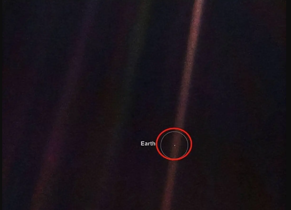 Cách Trái Đất 23,1 tỷ km, tàu Voyager gửi ảnh gây chấn động: Nhân loại có thể không phải sự sống duy nhất - Ảnh 3