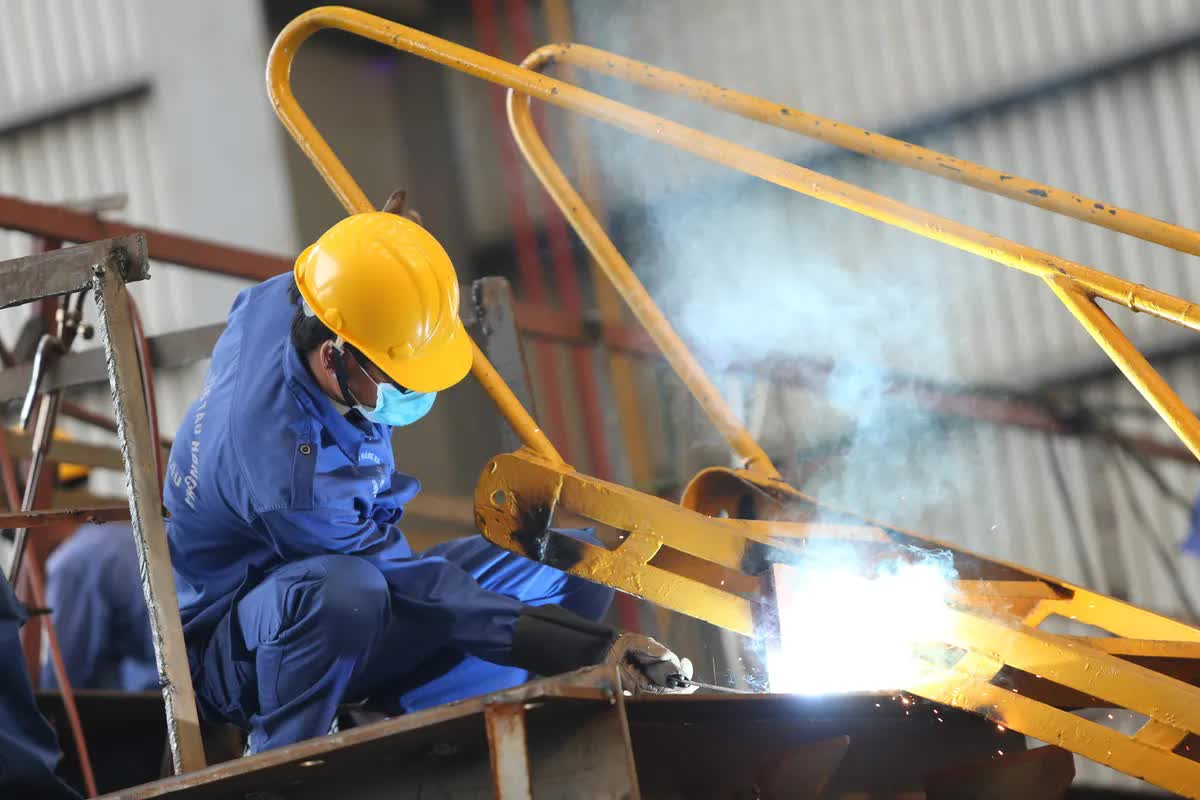 Thưởng Tết 2026: Bức tranh phân hóa giữa các ngành, các địa phương - Ảnh 1