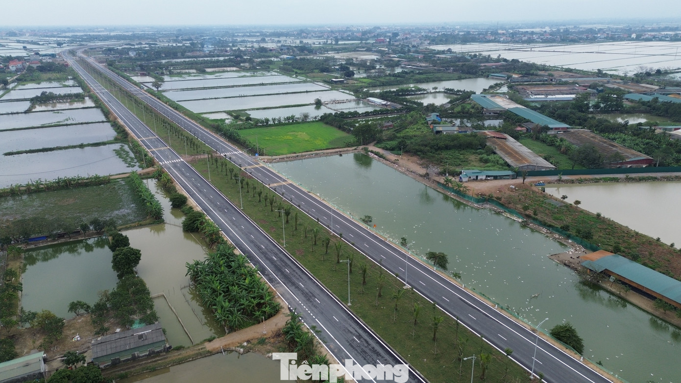 Gần 3 triệu tỷ đồng thực hiện các dự án giao thông chiến lược tái cấu trúc đô thị ở Hà Nội - Ảnh 1