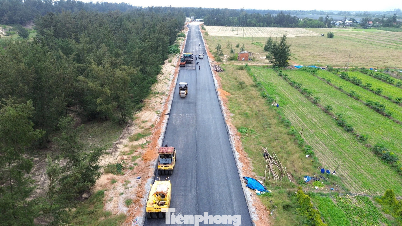 Ngắm cung đường ven biển băng qua rừng dương, cồn cát đẹp bậc nhất Quảng Ngãi - Ảnh 13