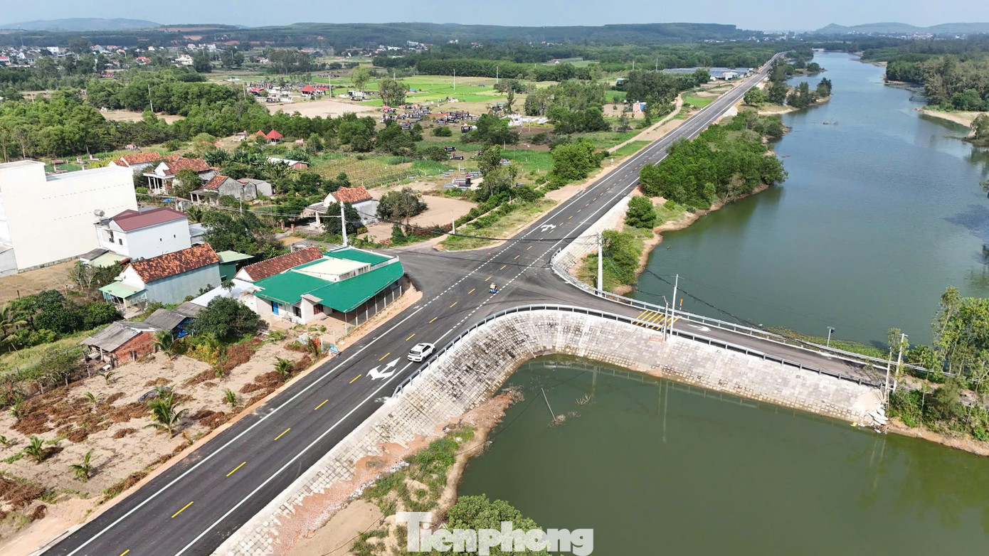 Ngắm cung đường ven biển băng qua rừng dương, cồn cát đẹp bậc nhất Quảng Ngãi - Ảnh 11