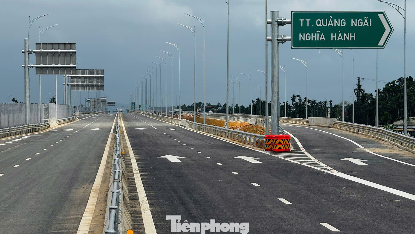 Cận cảnh điểm đấu nối cao tốc Quảng Ngãi - Hoài Nhơn với cao tốc Đà Nẵng - Quảng Ngãi - Ảnh 8