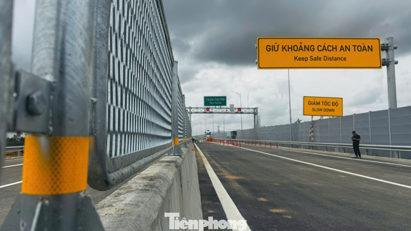 Cận cảnh điểm đấu nối cao tốc Quảng Ngãi - Hoài Nhơn với cao tốc Đà Nẵng - Quảng Ngãi - Ảnh 6