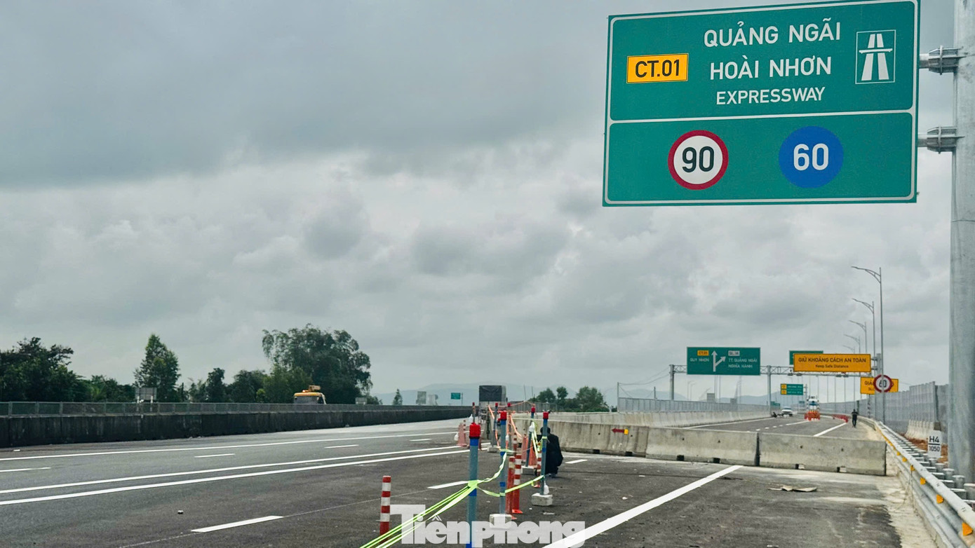 Cận cảnh điểm đấu nối cao tốc Quảng Ngãi - Hoài Nhơn với cao tốc Đà Nẵng - Quảng Ngãi - Ảnh 16