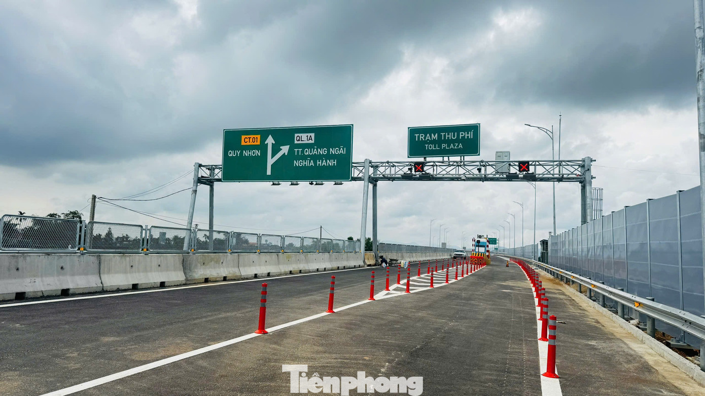 Cận cảnh điểm đấu nối cao tốc Quảng Ngãi - Hoài Nhơn với cao tốc Đà Nẵng - Quảng Ngãi - Ảnh 13