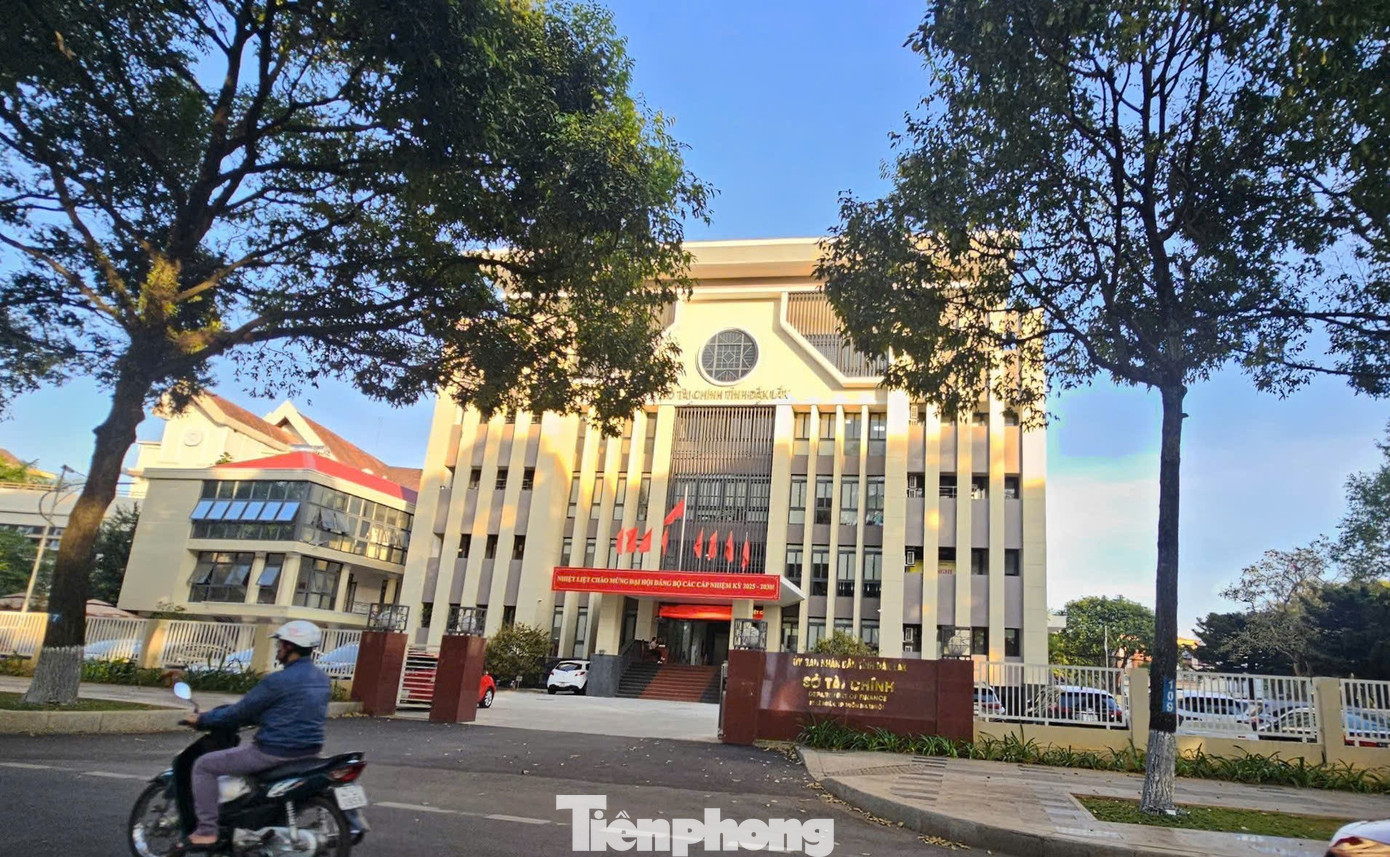 Giám đốc Sở Tài chính Đắk Lắk kết luận vụ cán bộ xin nghỉ, chuyển công tác - Ảnh 1