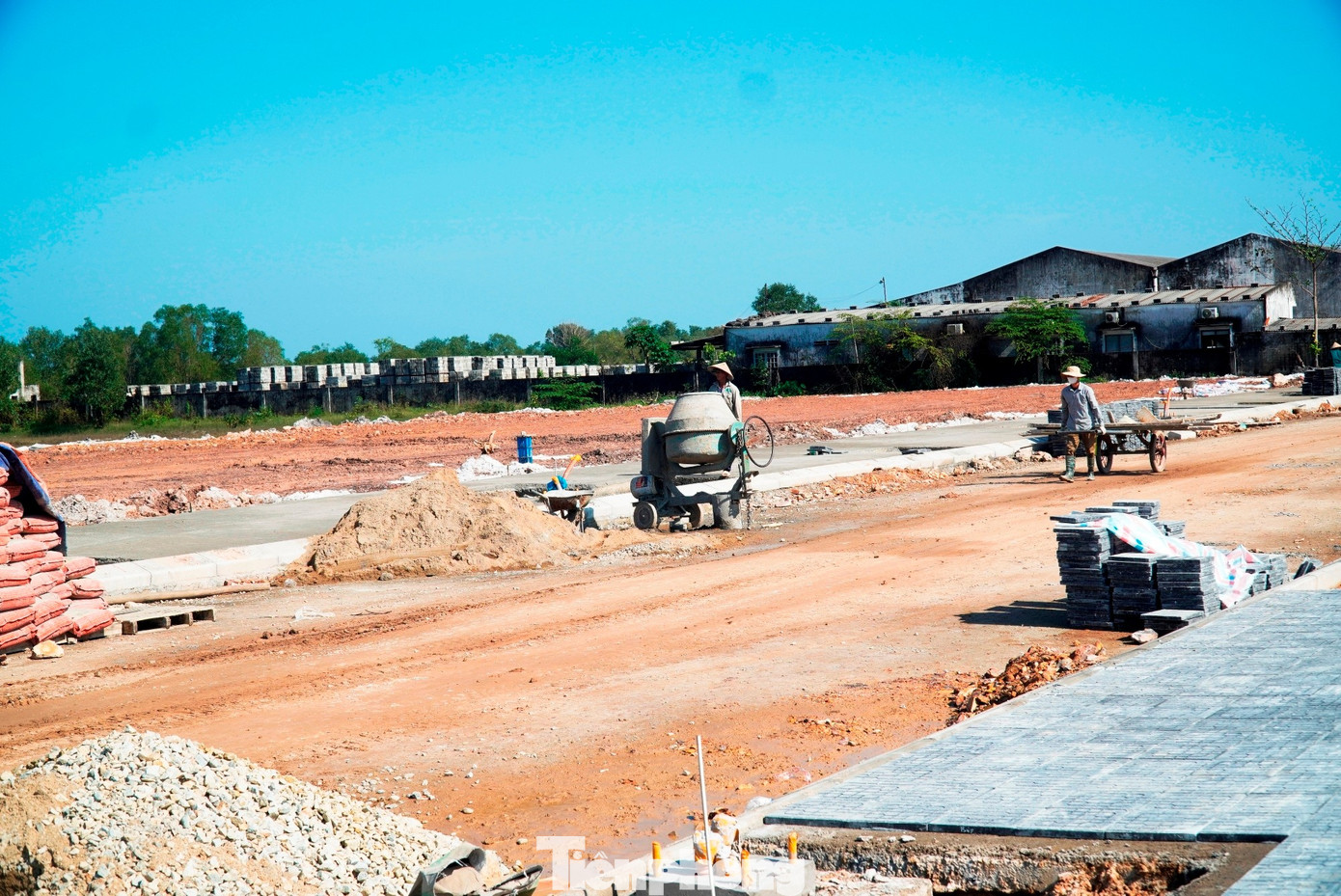 Huế tăng tốc xây dựng các khu tái định cư phục vụ dự án đường sắt tốc độ cao - Ảnh 9