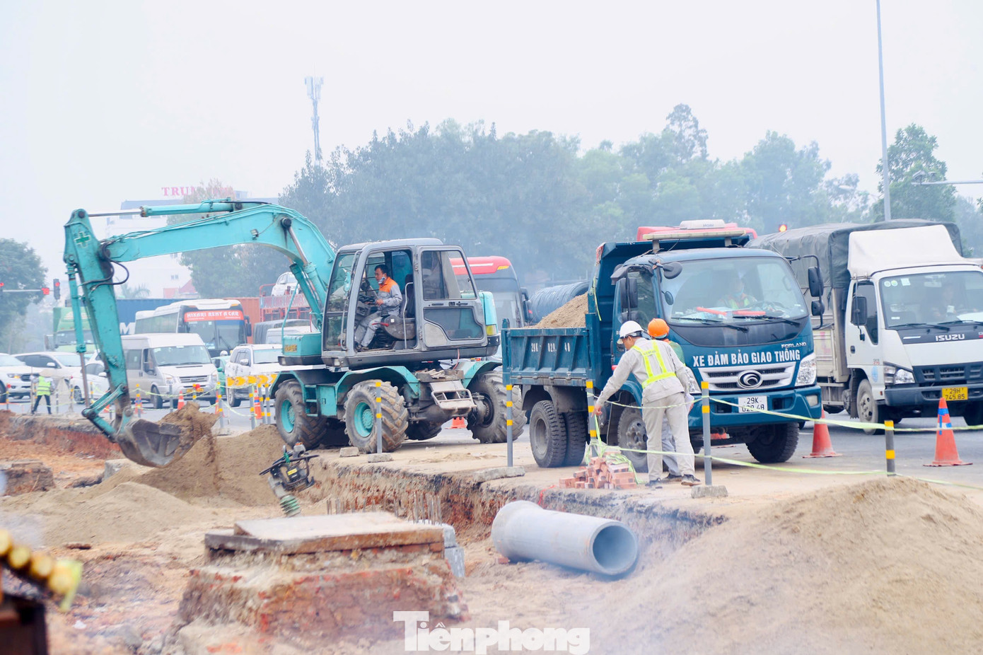 Hối hả thi công nút giao Quốc lộ 2 - Nội Bài - Lào Cai - Ảnh 4