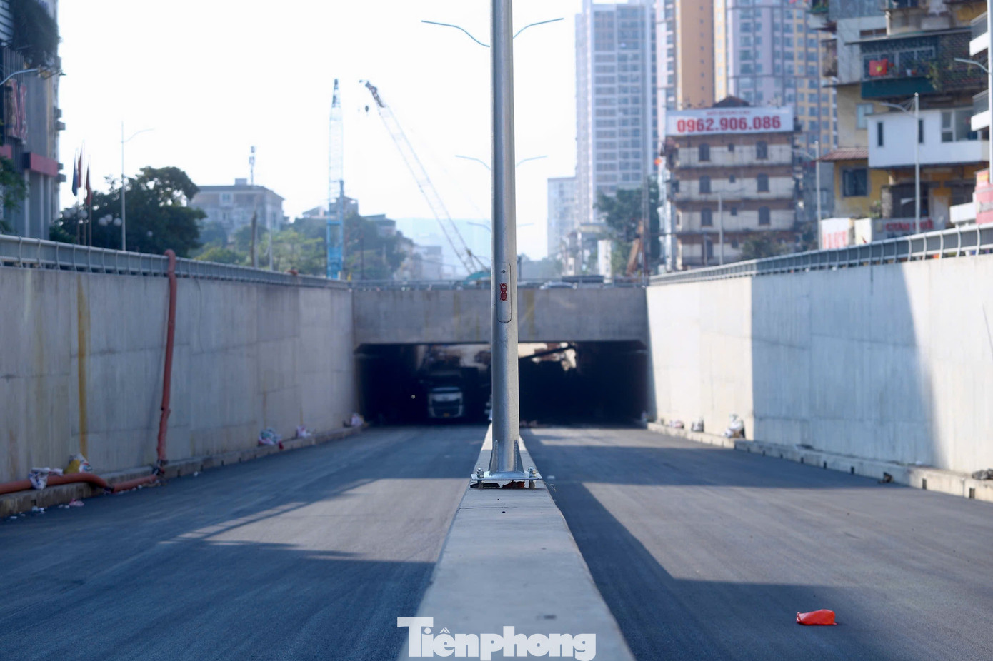 Diện mạo hầm chui 778 tỷ đồng ở cửa ngõ Hà Nội trước ngày về đích - Ảnh 8