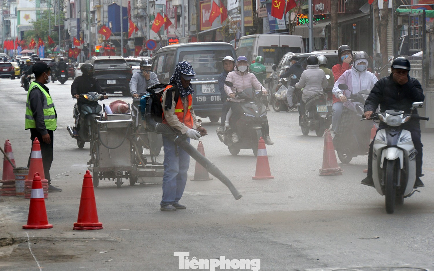 Cận cảnh phố trung tâm Hải Phòng trước ngày mở 2 chiều đường - Ảnh 7