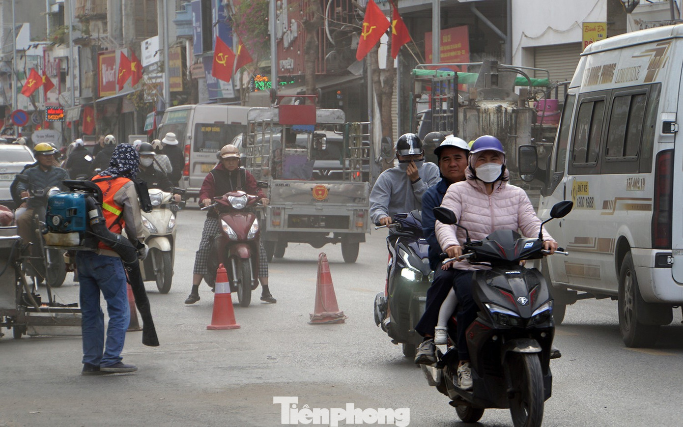 Cận cảnh phố trung tâm Hải Phòng trước ngày mở 2 chiều đường - Ảnh 6