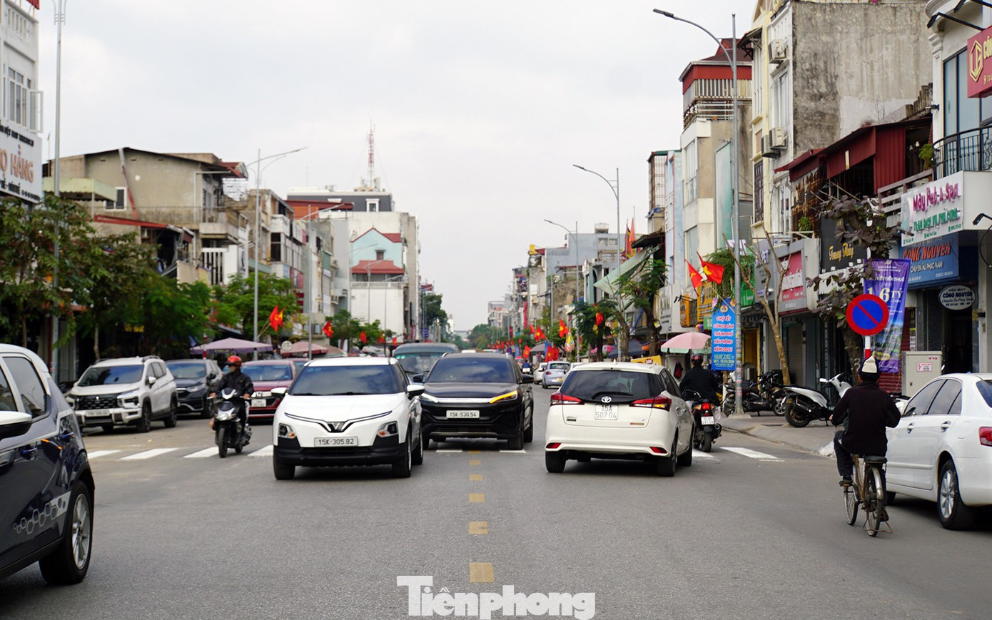 Cận cảnh phố trung tâm Hải Phòng trước ngày mở 2 chiều đường - Ảnh 12