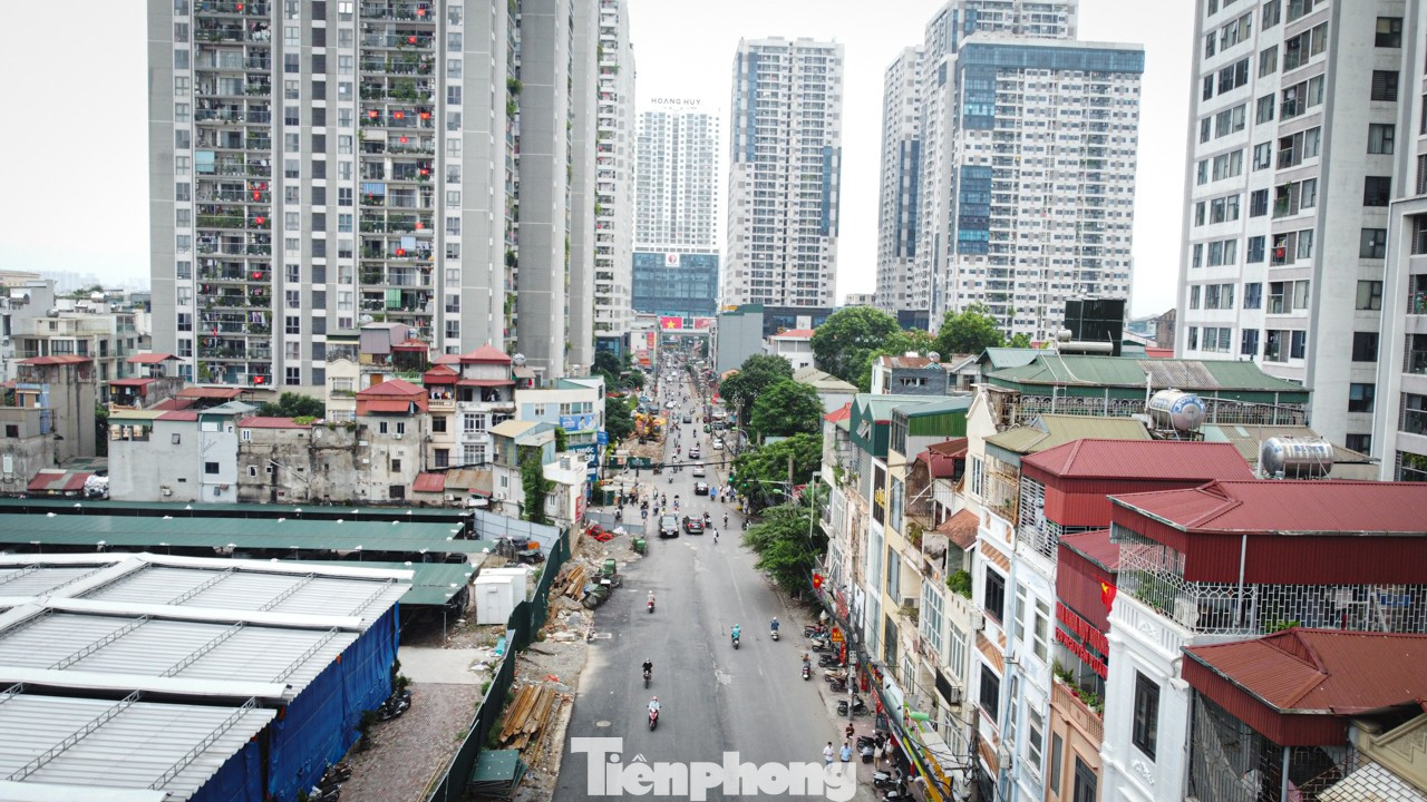 Dự án mở rộng đường Nguyễn Tuân vẫn còn vướng mắc về mặt bằng - Ảnh 1