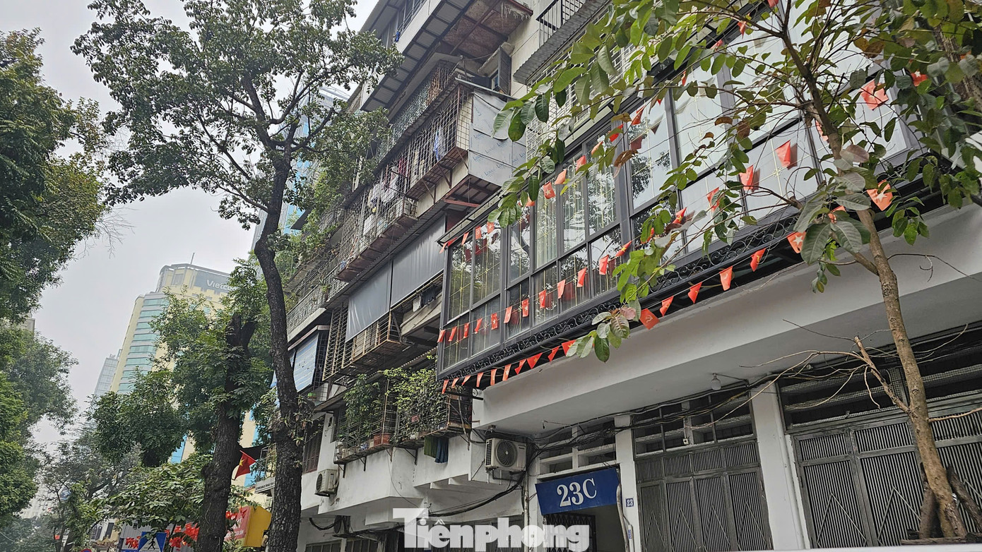 Nhà tập thể cũ ở Hà Nội bỗng nhiên 'hét giá' hơn 360 triệu đồng/m2 - Ảnh 3