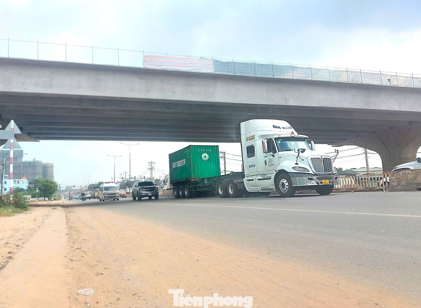 Toàn cảnh hai cầu vượt 'nghìn tỷ' trên đường Vành đai 3 TPHCM - Ảnh 9