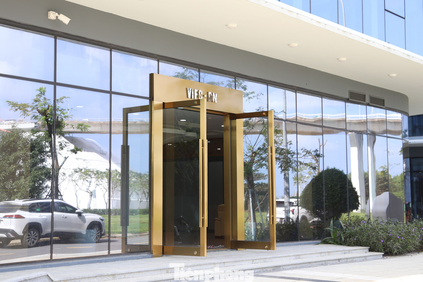 Cận cảnh Trung tâm Tài chính quốc tế tại Đà Nẵng đang vận hành - Ảnh 5