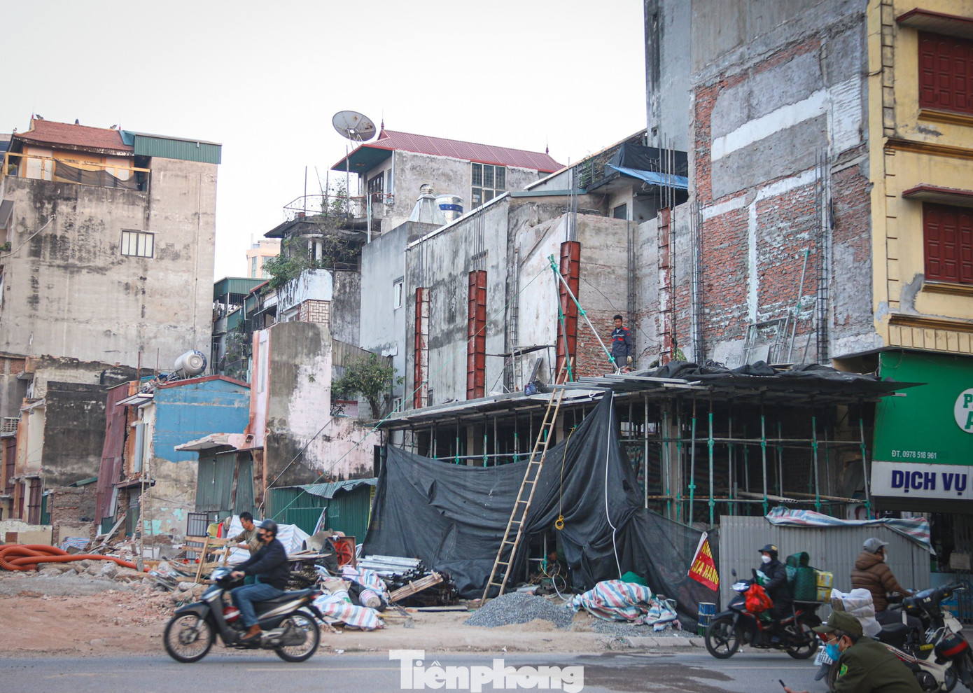 Tái cấu trúc đô thị Hà Nội: Thấp thỏm 'đi - ở' - Ảnh 9