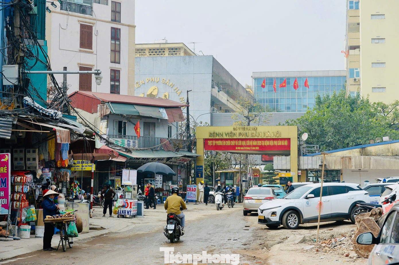 Toàn cảnh tuyến Vành đai 1 đoạn Hoàng Cầu – Voi Phục ngày thông xe kỹ thuật - Ảnh 17