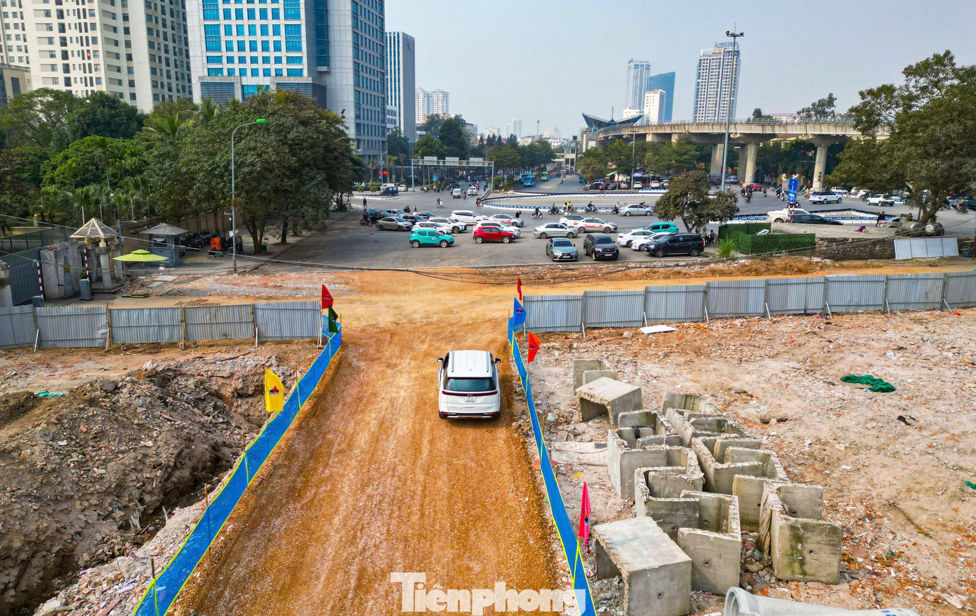 Toàn cảnh tuyến Vành đai 1 đoạn Hoàng Cầu – Voi Phục ngày thông xe kỹ thuật - Ảnh 10